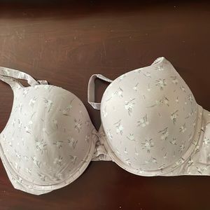 Victoria’s Secret Body by Victoria Perfect Shape Bra 38D